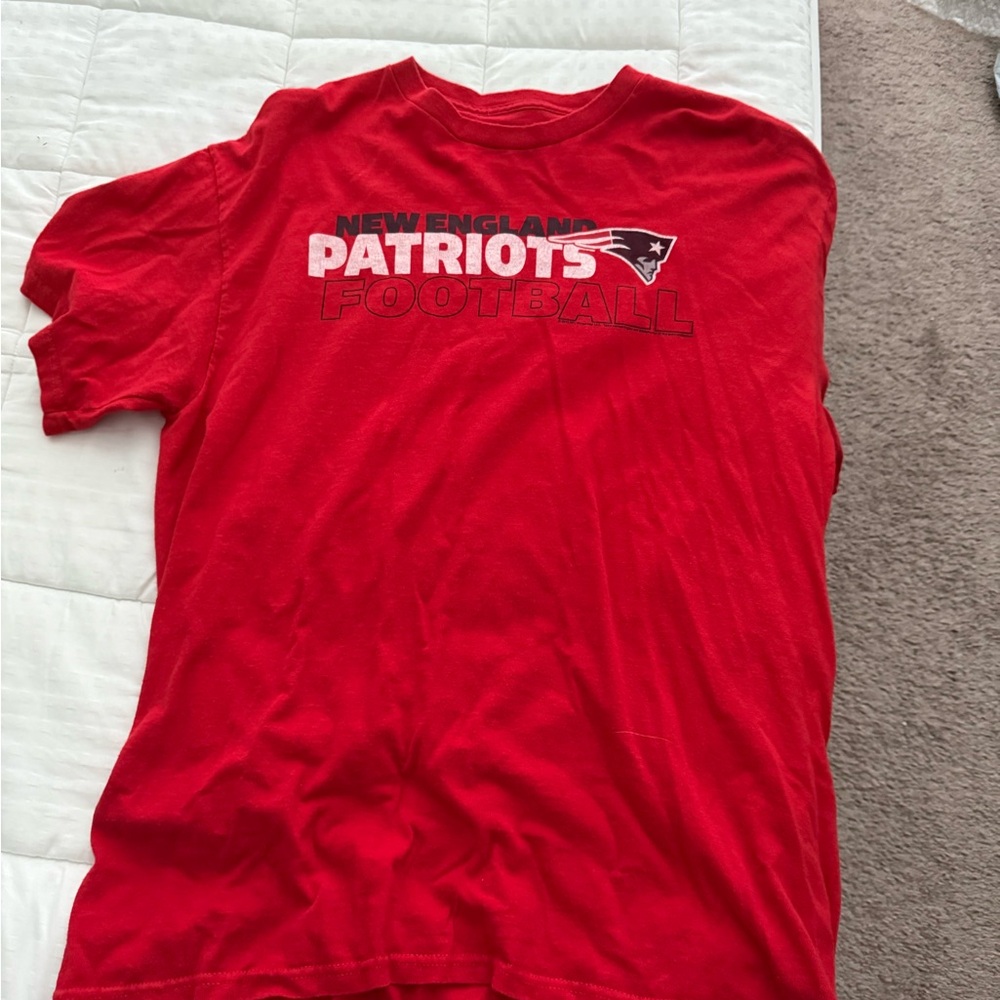 Source Unknown Red Graphic Tee of New England Patriots football team size xl
